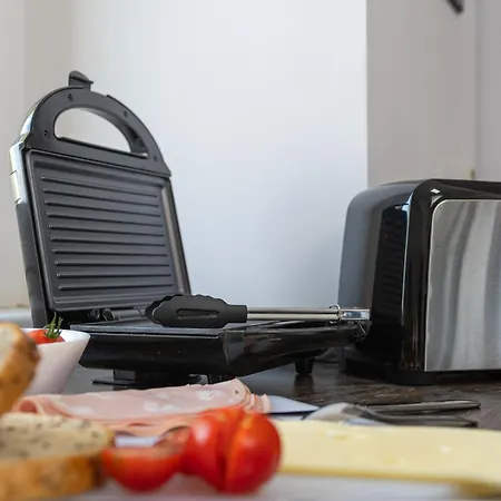 Cloudscape Near National Arena & Mega Mall 公寓 *