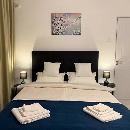 Apartment Cloudscape Near National Arena & Mega Mall *